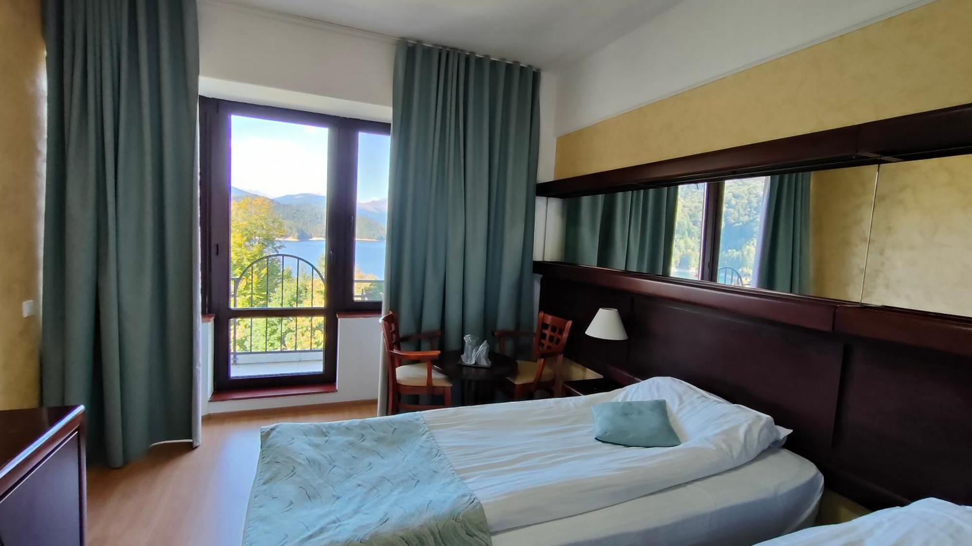Hotel Valea Cu Pesti Capatineni-Ungureni Luaran gambar