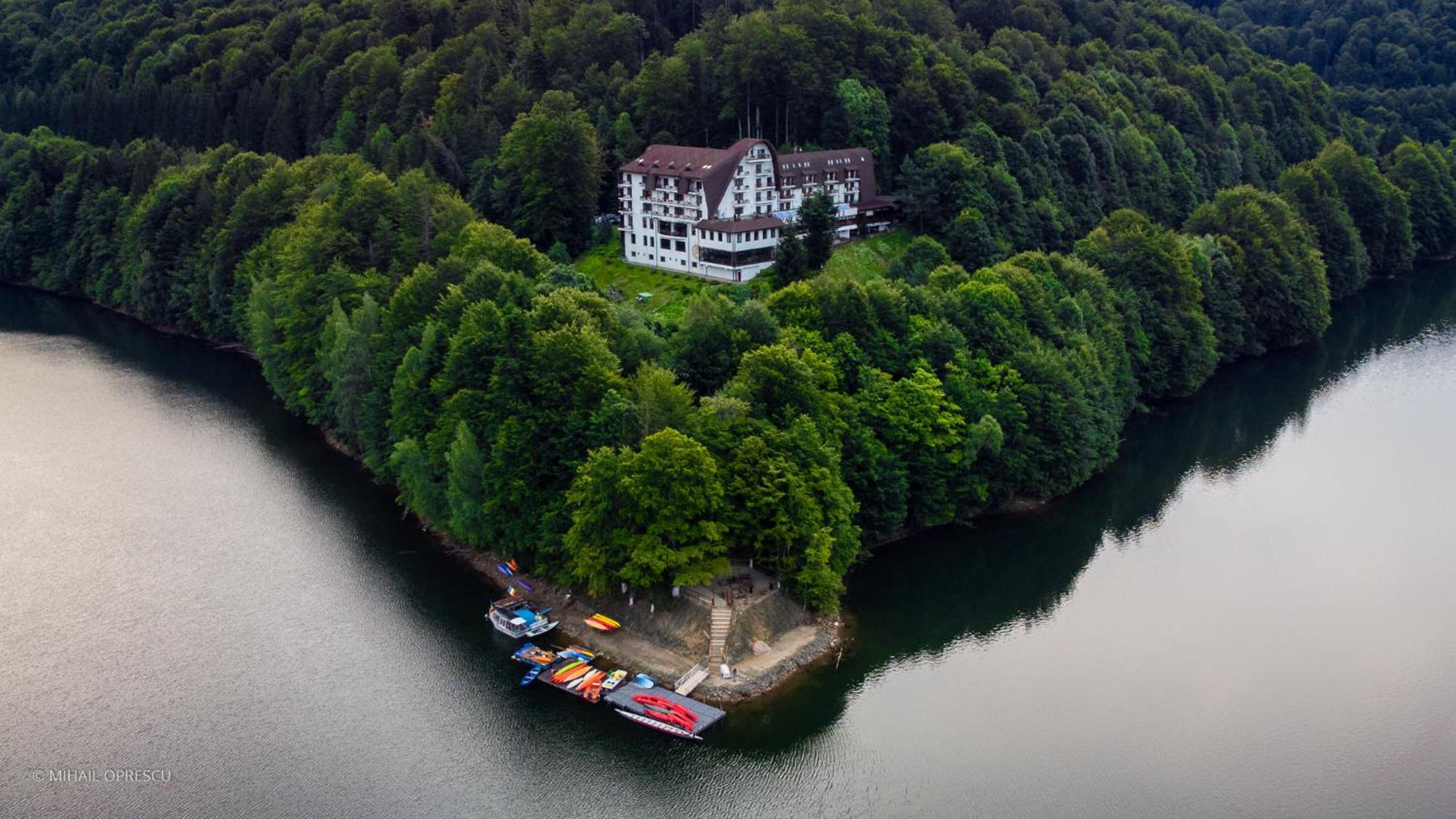 Hotel Valea Cu Pesti Capatineni-Ungureni Luaran gambar