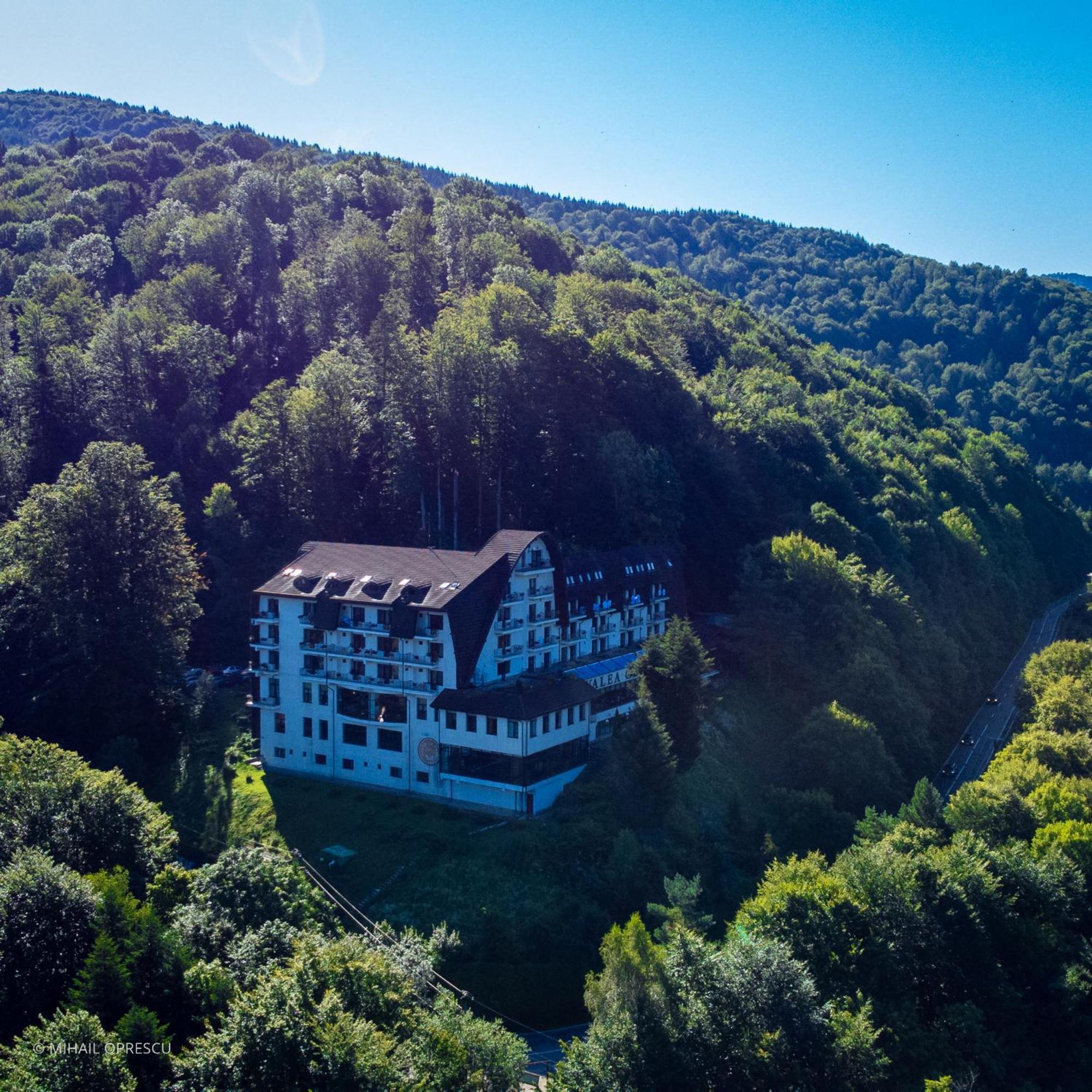Hotel Valea Cu Pesti Capatineni-Ungureni Luaran gambar