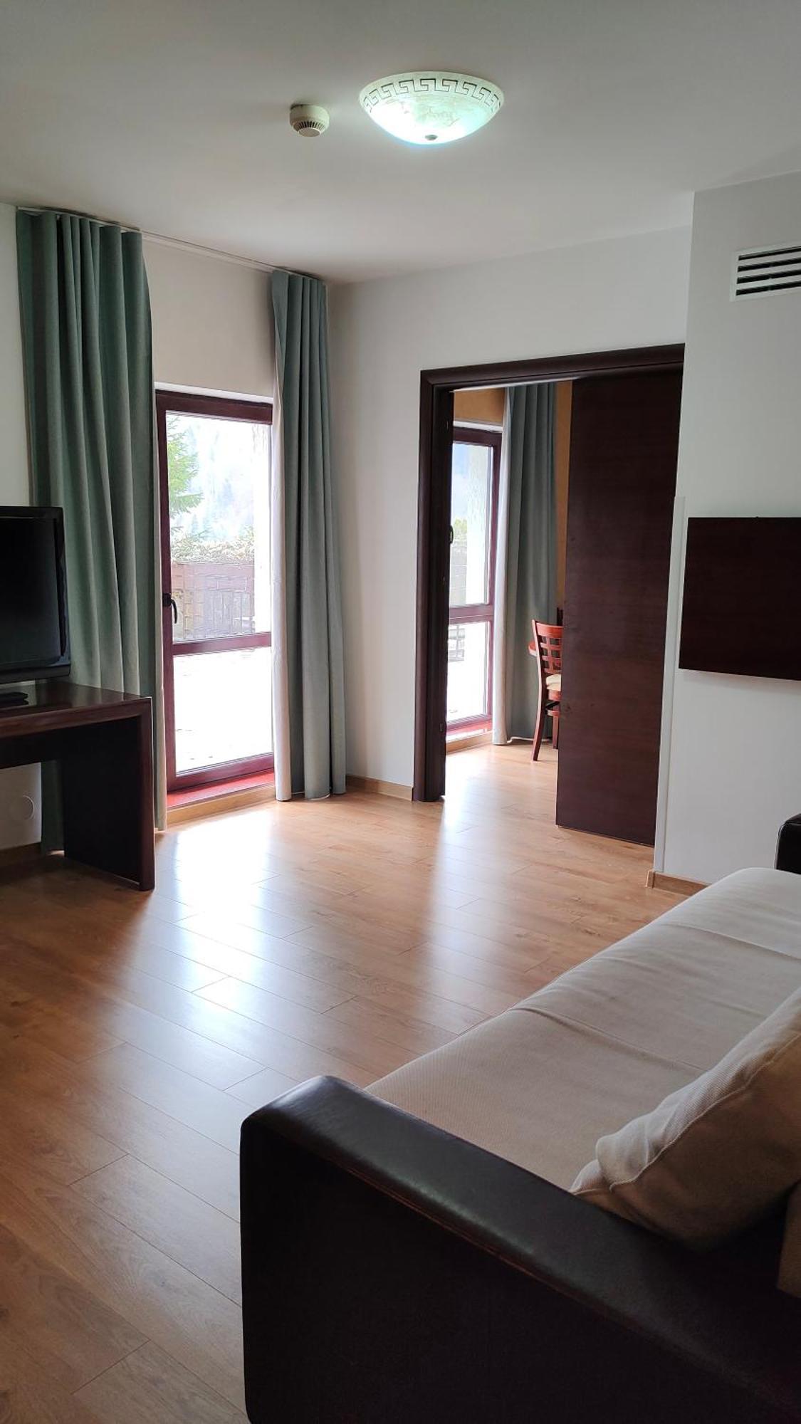 Hotel Valea Cu Pesti Capatineni-Ungureni Luaran gambar