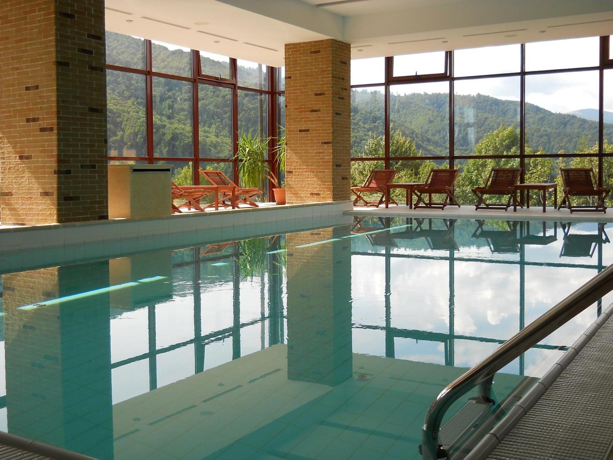 Hotel Valea Cu Pesti Capatineni-Ungureni Luaran gambar
