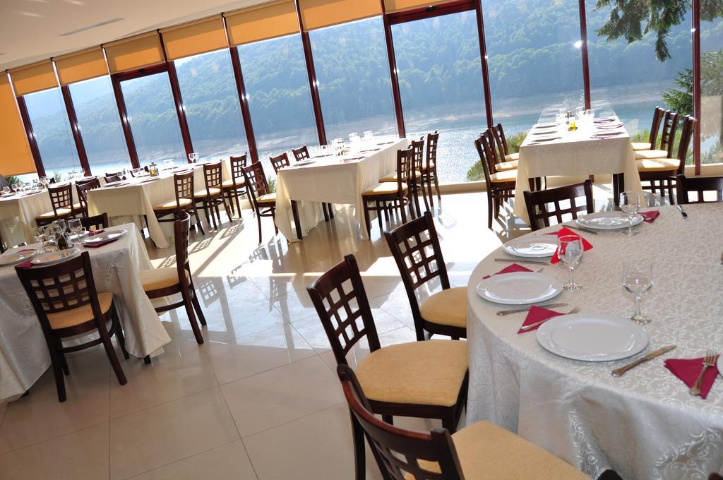 Hotel Valea Cu Pesti Capatineni-Ungureni Luaran gambar
